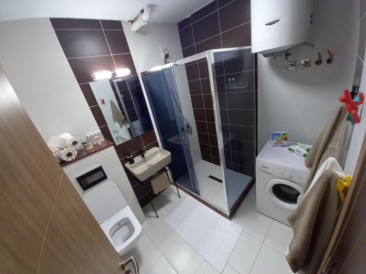 Aaa Apartment Приштина Экстерьер фото